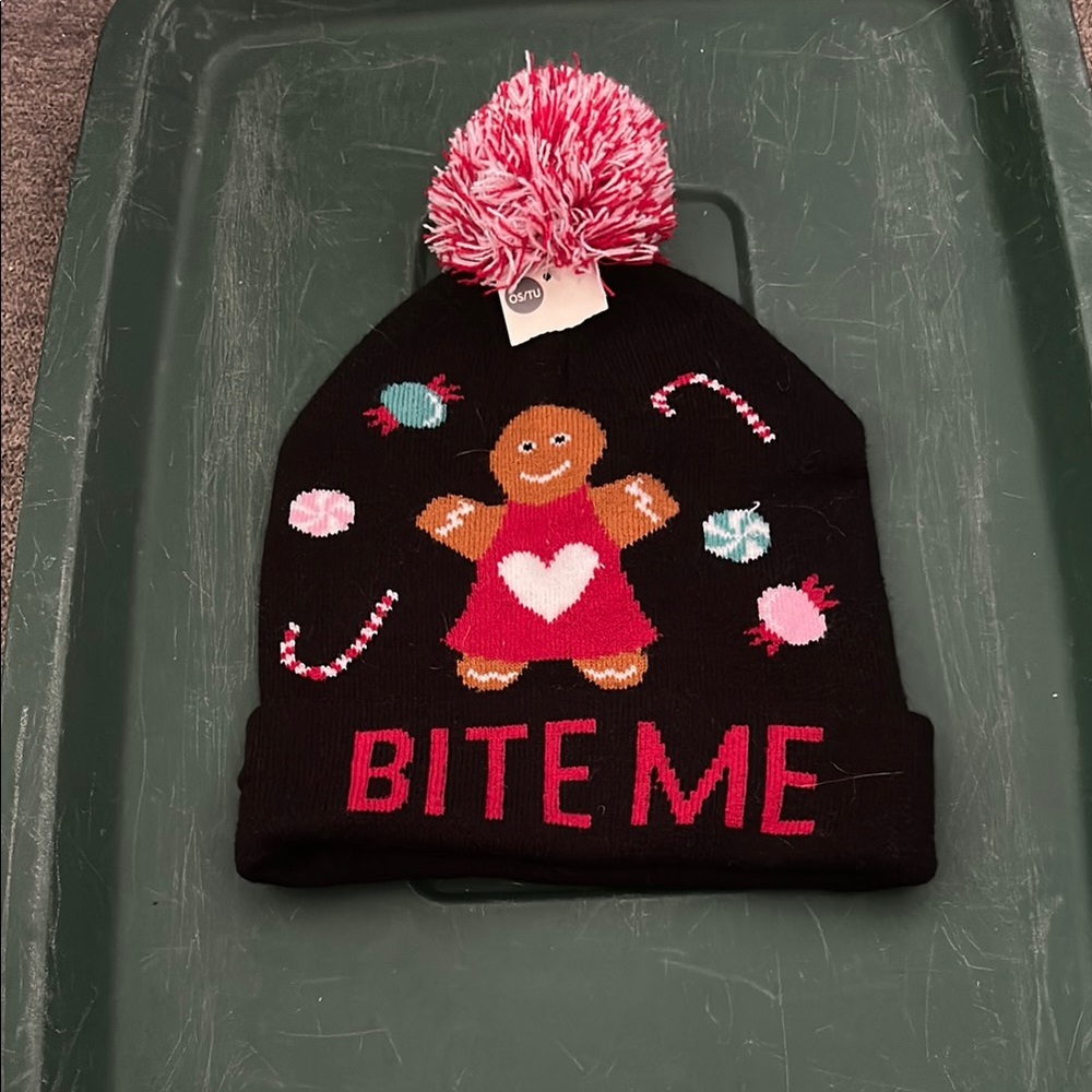 Black and Red Pom-Pom Beanie